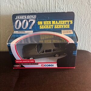 # 0753+ CORGI James Bond Aston Martin DBS Model